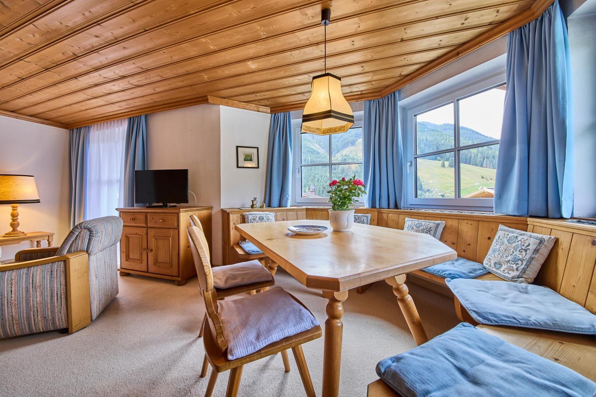 Appartements Bernhofer Saalbach-Hinterglemm Esterno foto